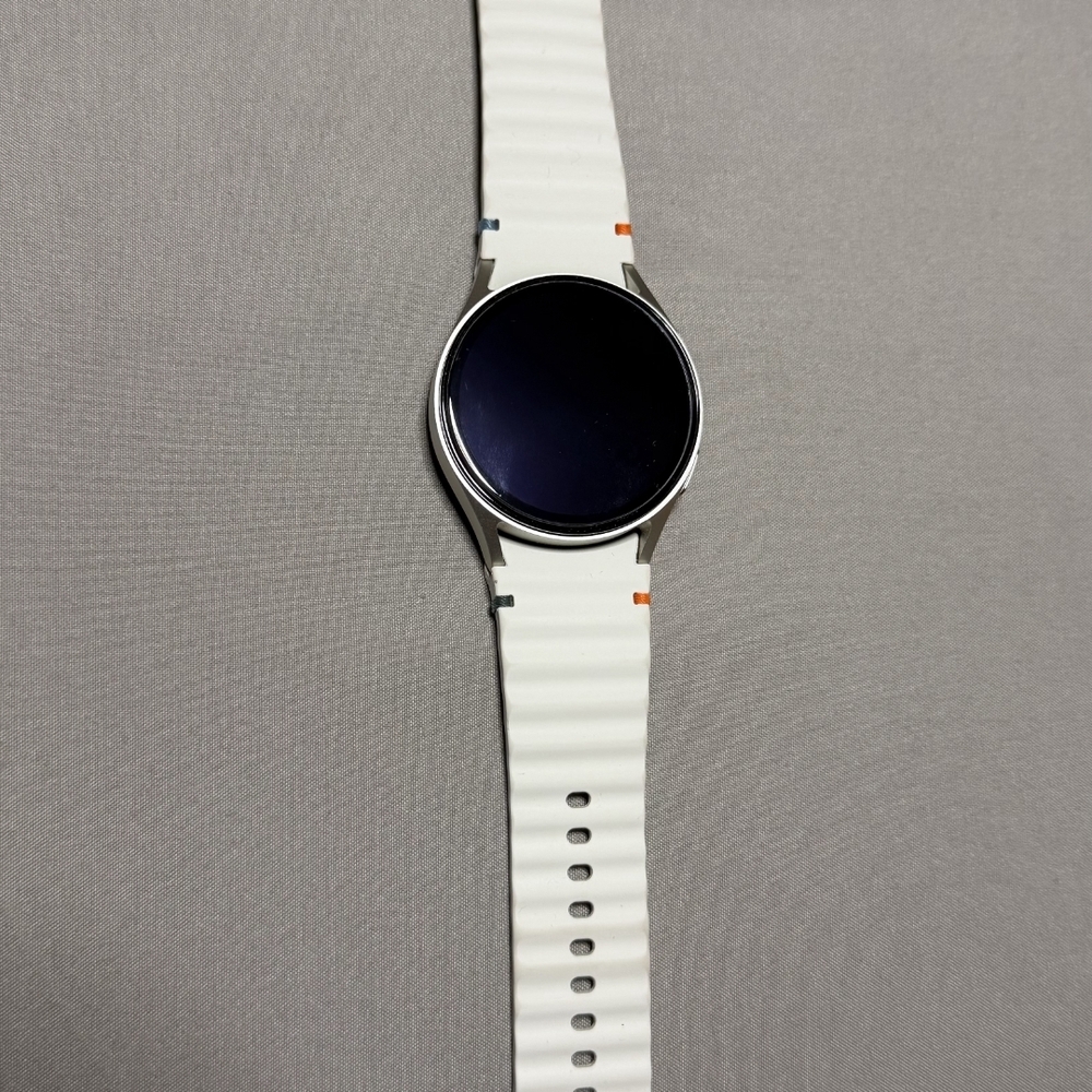 Samsung Galaxy Watch 7 (40mm) + Premium Accessory Bundle
